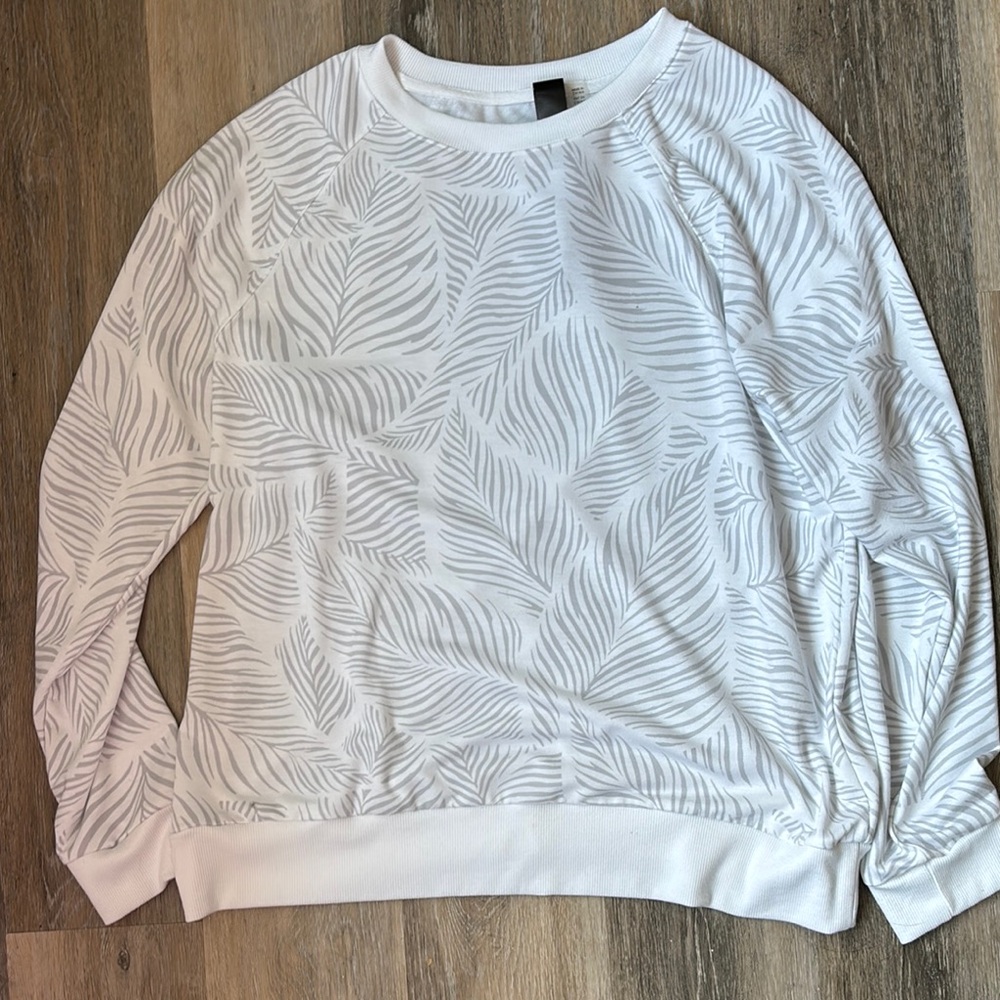 Point Zero White Leaf Print lightweight sweatshirt